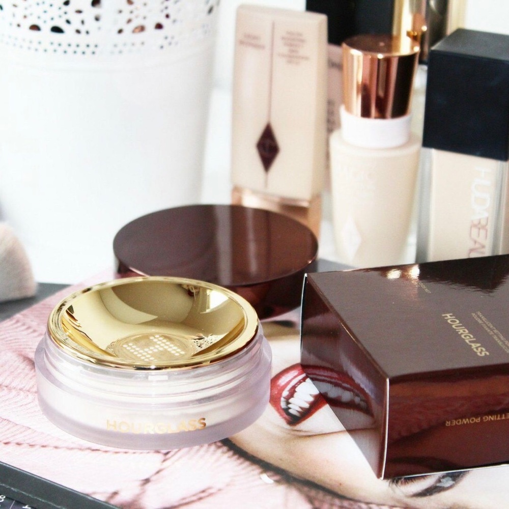 🌿 Hourglass Veil Translucent Setting Powder - Picture 11 of 15